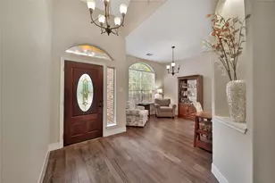159 S Queenscliff Cir, The Woodlands, TX 77382 - Photo 3