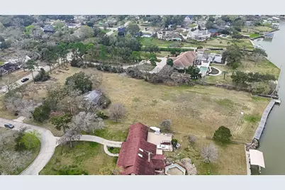 205 Lakeshore Drive, Seabrook, TX 77586 - Photo 7