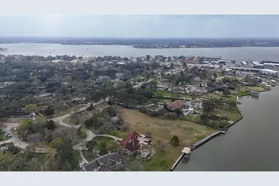 205 Lakeshore Drive, Seabrook, TX 77586 - Photo 27