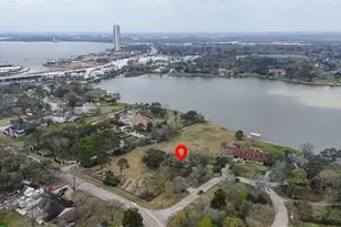 205 Lakeshore Dr, Seabrook, TX 77586 - Photo 21