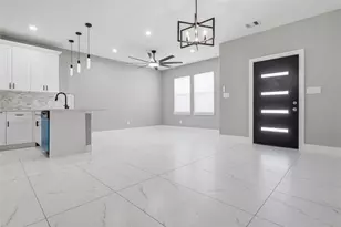 8216 Locksley Rd, Houston, TX 77078 - Photo 5