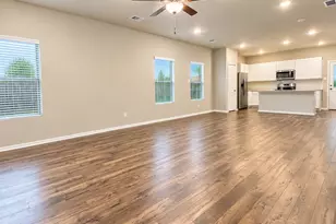 4622 Crater Run Dr, Texas City, TX 77539 - Photo 5