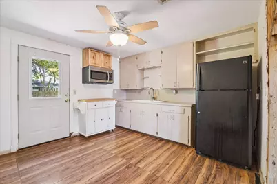 2412 28th Avenue N, Texas City, TX 77590 - Photo 5