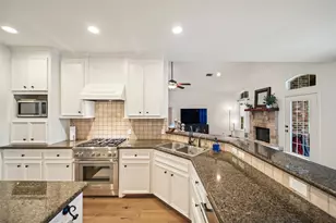 18854 Lake Terrace Dr, Montgomery, TX 77356 - Photo 13