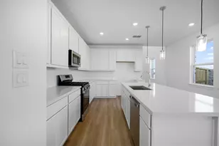 22102 Strathfield Cir, Cypress, TX 77433 - Photo 3