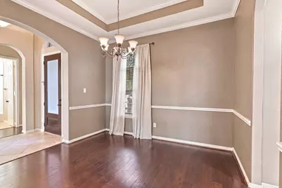 293 W Bend Drive, League City, TX 77573 - Photo 9