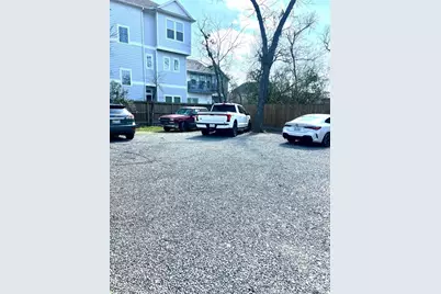 203 S Lockwood Drive, Houston, TX 77011 - Photo 17