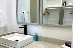 203 S Lockwood Dr, Houston, TX 77011 - Photo 13