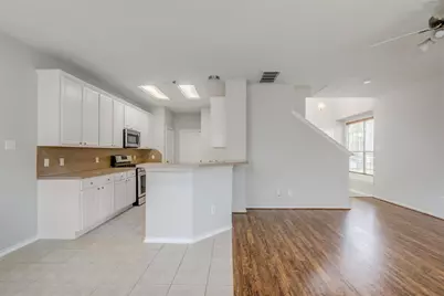 58 S Burberry Park Circle, The Woodlands, TX 77382 - Photo 7