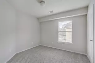 58 S Burberry Park Cir, The Woodlands, TX 77382 - Photo 21