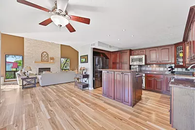 114 24th Street, Dickinson, TX 77539 - Photo 11