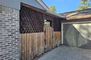 14822 Cedar Point Dr, Houston, TX 77070 - Photo 3