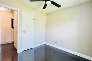 3003 Wood Fox Dr, Alvin, TX 77511 - Photo 17