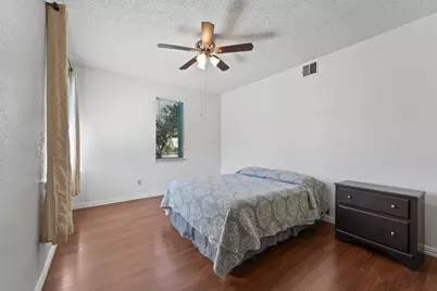 7715 Candlegreen Lane, Houston, TX 77071 - Photo 19