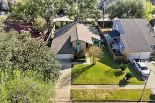 7715 Candlegreen Ln, Houston, TX 77071 - Photo 25