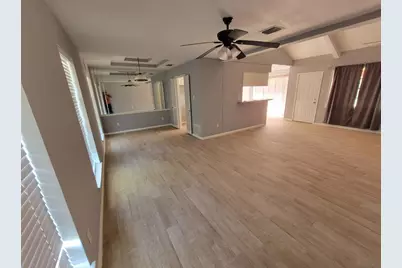 431 N Forest Boulevard, Houston, TX 77090 - Photo 3