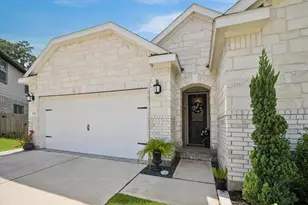 39200 Canyonville Ct, Magnolia, TX 77354 - Photo 3
