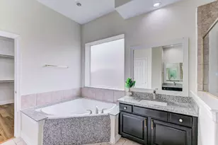 2104 Windy Shores Dr, Pearland, TX 77584 - Photo 27