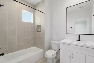 9211 Ft George St, Houston, TX 77063 - Photo 23