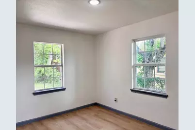 317 San Jacinto Street, La Porte, TX 77571 - Photo 13