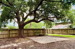 317 San Jacinto St, La Porte, TX 77571 - Photo 15