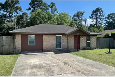 707 Magnolia Avenue, Crosby, TX 77532 - Photo 1