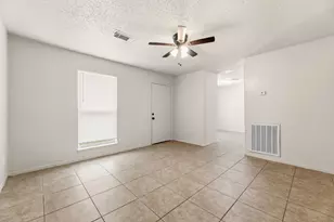 707 Magnolia Ave, Crosby, TX 77532 - Photo 3