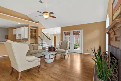 23 Saint Simons Court, Sugar Land, TX 77479 - Photo 17
