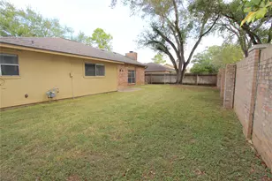 2731 Colony Dr, Sugar Land, TX 77479 - Photo 21