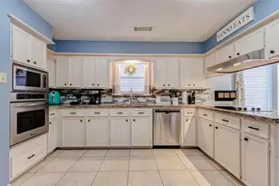 3414 Maple Park Dr, Houston, TX 77339 - Photo 7