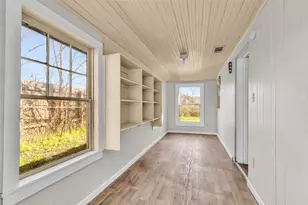 203 W Powell St, Willis, TX 77378 - Photo 11