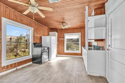 203 W Powell Street, Willis, TX 77378 - Photo 21