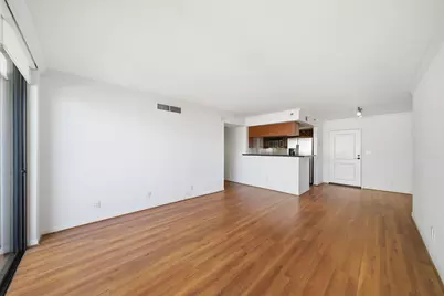 3525 Sage Road #1014, Houston, TX 77056 - Photo 9