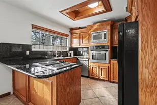 8138 Constellation Ln, Houston, TX 77075 - Photo 7