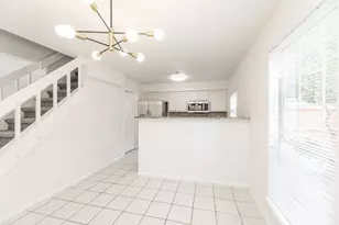 1902 Avenue B, Katy, TX 77493 - Photo 5