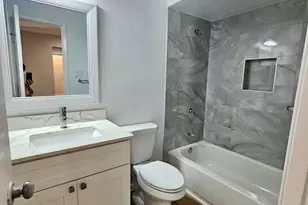 736 Memorial Mews St, Houston, TX 77079 - Photo 3