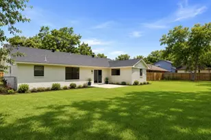 104 Oriole Ln, Angleton, TX 77515 - Photo 19