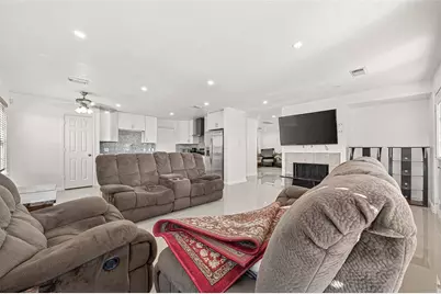 15707 Crooked Arrow Drive, Sugar Land, TX 77498 - Photo 5