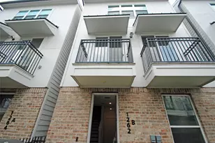 1262 N Post Oak Rd, Houston, TX 77055 - Photo 1