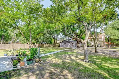 9218 Hammerly Boulevard, Houston, TX 77080 - Photo 35