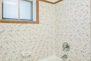 9218 Hammerly Blvd, Houston, TX 77080 - Photo 23