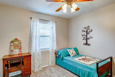 9218 Hammerly Boulevard, Houston, TX 77080 - Photo 17