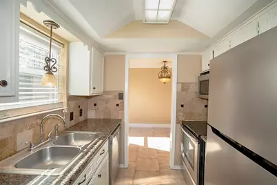 431 Sunset Drive #2, Dickinson, TX 77539 - Photo 7