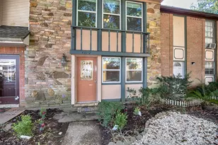 431 Sunset Dr, Dickinson, TX 77539 - Photo 1