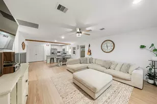 744 Autumn Cherry Trl, Magnolia, TX 77354 - Photo 3