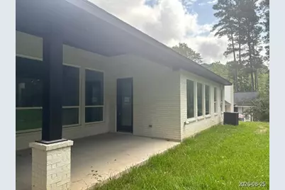 2405 W Green Briar Drive, Huntsville, TX 77340 - Photo 29