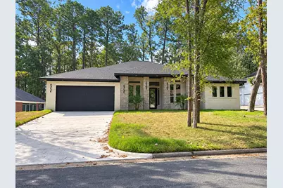 2405 W Green Briar Drive, Huntsville, TX 77340 - Photo 1