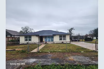 702 McDaniel Street #B, Houston, TX 77022 - Photo 1