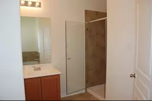 111 Cheyenne River Dr, La Marque, TX 77568 - Photo 5