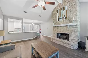 2431 Postoak Ln, Groves, TX 77619 - Photo 5